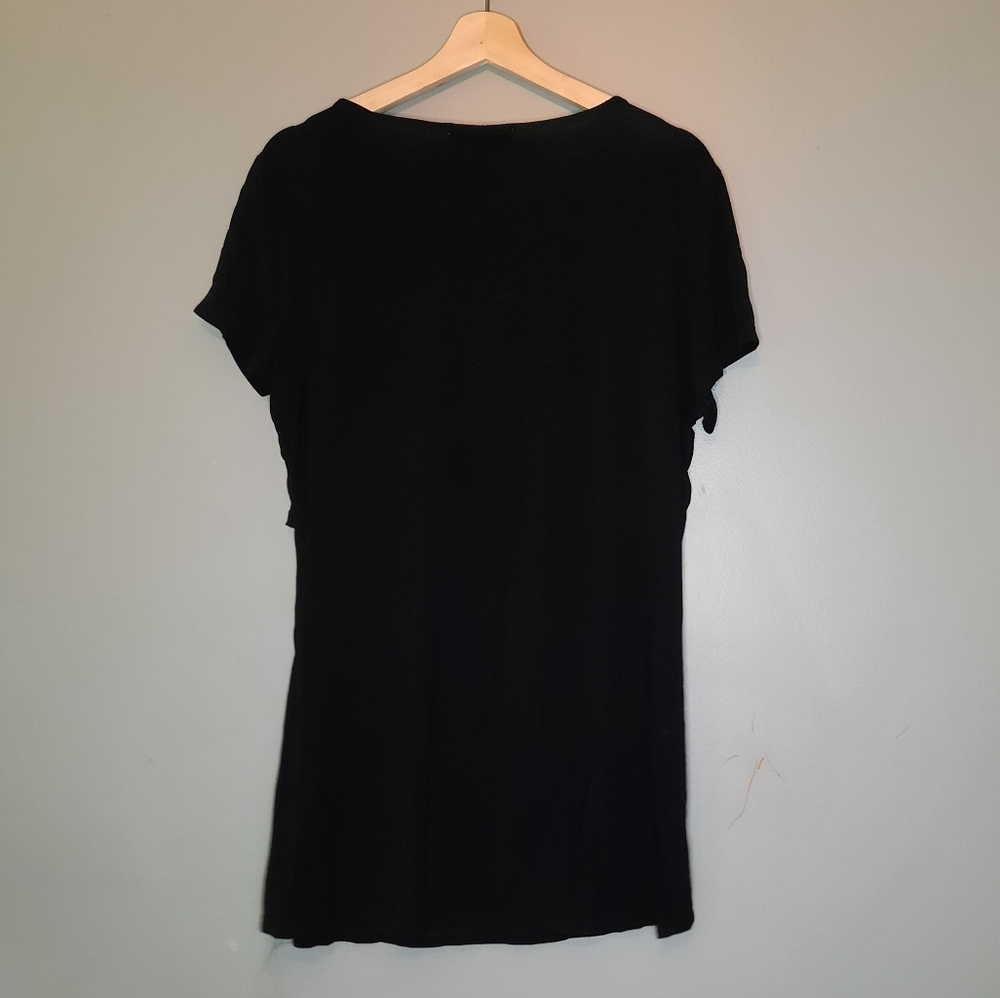 Latched mama nursing top